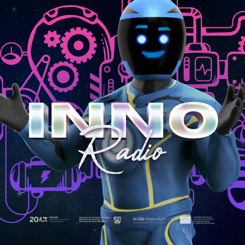 InnoRadio Cover Roboter gezeichnet vor digitalem Hintergrund